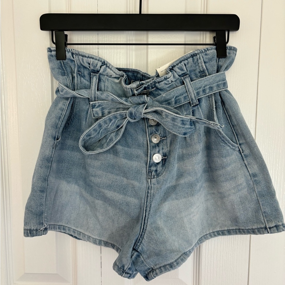 American Eagle Light Wash Denim Shorts